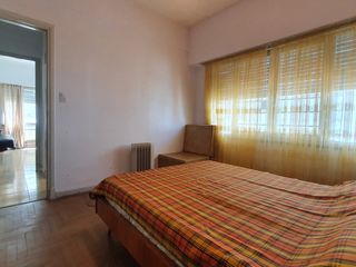 Alquiler temporario - Dos ambientes interno con lavadero - Av Colón  2318