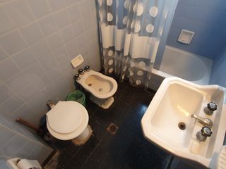 Alquiler temporario - Dos ambientes interno con lavadero - Av Colón  2318