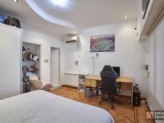 Casa en venta - 3 dormitorios 2 baños - Cochera - 205mts2 - La Plata [FINANCIADO]