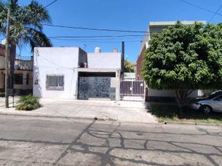 Casa PH en venta en Ramos Mejia Sur