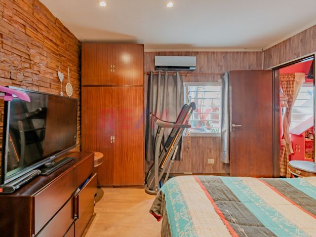 Venta casa 7 ambientes Flores USAB2
