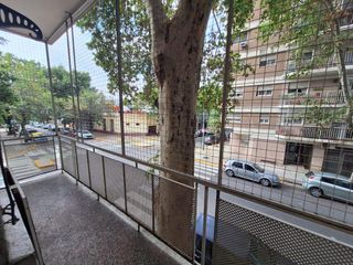 Departamento en  Chacarita  3 ambientes, lavadero, balcón.