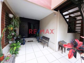 Foto 2 de EN PRODUCCIÓN AUDIOVISUAL

  🏡 ¡Vive FRENTE A PARQUE y rodeado de tranquilidad. Se vende esta hermosa casa de 4 pisos ! 🌳🌞

   - Área de terreno: