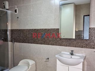 Foto 10 de EN PRODUCCIÓN AUDIOVISUAL

  🏡 ¡Vive FRENTE A PARQUE y rodeado de tranquilidad. Se vende esta hermosa casa de 4 pisos ! 🌳🌞

   - Área de terreno: