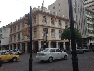 Edificio Comercial - Norte de Guayaquil