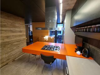 Foto 4 de Casa 4 ambientes de corte moderno. Zona San Jerónimo