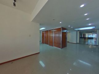 Oficina en venta en centro con vista a Av. Corrientes - 391 M2 Y 3 Cocheras.