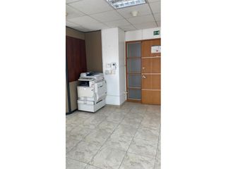 Foto 3 de Edificio Professional Center se vende oficina 70 m2