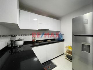 Foto 2 de ✨¡Oportunidad única para vivir en la zona más exclusiva de Trujillo!✨

🏠 Te presentamos este acogedor y amplio departamento ubicado en Los Tulipanes