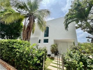 Foto 2 de CASA EN EXCLUSIVO CONJUNTO CERRADO FRENTE AL MAR