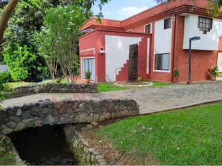 Se Arrienda Casa Amoblada en Condomio Campestre + Apto aislado Sector Pance con piscina Independiente en lote 1300 MT2