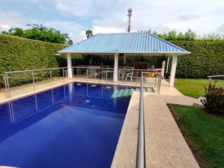 Se Arrienda Casa Amoblada en Condomio Campestre + Apto aislado Sector Pance con piscina Independiente en lote 1300 MT2