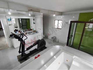 Se Arrienda Casa Amoblada en Condomio Campestre + Apto aislado Sector Pance con piscina Independiente en lote 1300 MT2