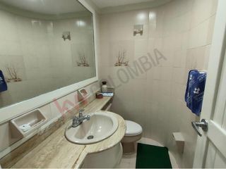 Se Arrienda Casa Amoblada en Condomio Campestre + Apto aislado Sector Pance con piscina Independiente en lote 1300 MT2