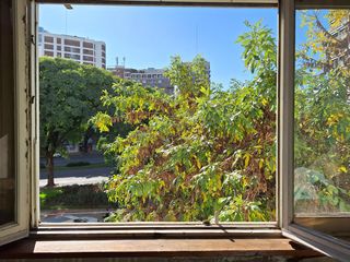 Departamento en venta de  5 ambientes con balcón y  dependencia de servicio - Belgrano