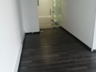 Foto 6 de oficina en arriendo/venta en torre rem. Cod V4088
