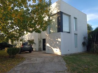 Foto 2 de CASA EN ALQUILER BARRIO PRIVADO LA MONTURA - PILAR