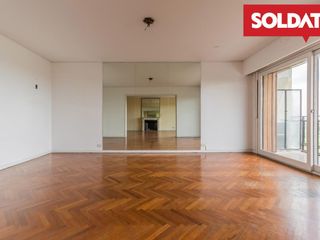 Departamento en venta, 5 ambientes, balcón aterrazado, 2 cocheras - Palermo Chico