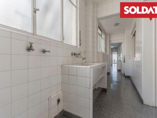 Departamento en venta, 5 ambientes, balcón aterrazado, 2 cocheras - Palermo Chico
