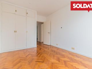 Departamento en venta, 5 ambientes, balcón aterrazado, 2 cocheras - Palermo Chico