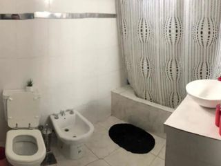 Departamento en venta - 2 dormitorios 1 baño - 75mts2  - La Plata