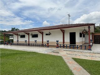Renta de Espectacular Casa Campestre En Combia - Pereira