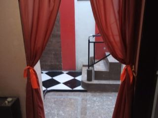Foto 2 de Casa PH en venta en Lomas del Mirador