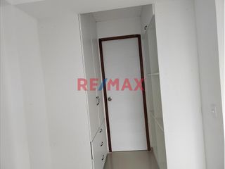 Foto 11 de ¡Vive la comodidad Frente al parque! y con una vista increíble 🏡🌳

Descubre este amplio departamento de 📐87 m² en el noveno piso de un moderno edifi