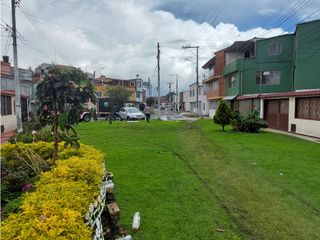 Vendo casa  en Almería, Bogotá