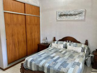 Casa en venta - 4 Dormitorios 2 Baños - 188Mts2 - Villa Pueyrredón