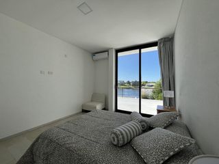 Foto 30 de Casa en Alquiler- Ecuestre Lote 409 de Costa Esmeralda - Fondo a la laguna