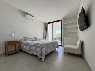 Foto 14 de Casa en Alquiler- Ecuestre Lote 409 de Costa Esmeralda - Fondo a la laguna