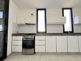 Foto 19 de Casa en Alquiler- Ecuestre Lote 409 de Costa Esmeralda - Fondo a la laguna