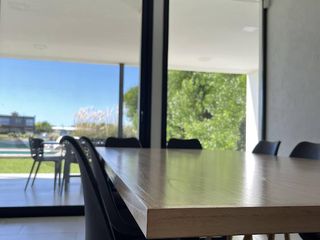 Foto 8 de Casa en Alquiler- Ecuestre Lote 409 de Costa Esmeralda - Fondo a la laguna