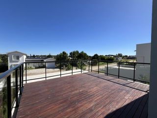 Foto 44 de Casa en Alquiler- Ecuestre Lote 409 de Costa Esmeralda - Fondo a la laguna