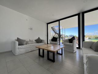 Foto 13 de Casa en Alquiler- Ecuestre Lote 409 de Costa Esmeralda - Fondo a la laguna