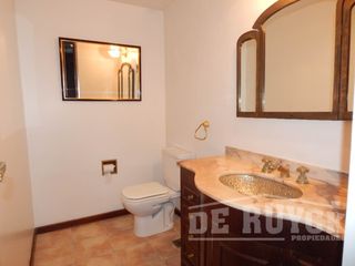 Foto 10 de Chalet en venta en Quilmes Residencial