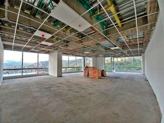 Foto 5 de VENTA DE OFICINA EN EL SECTOR BOSQUS DE PINO
