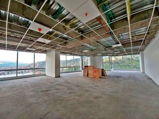 Foto 6 de VENTA DE OFICINA EN EL SECTOR BOSQUS DE PINO