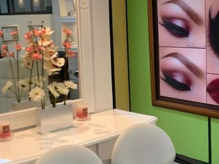 Foto 6 de Vendo Excelente Local Comercial de 75 m2 en el Quito Tenis sobre la Avenida Brasil
