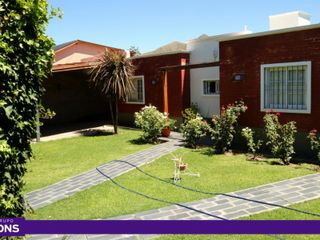 Foto 1 de CASA EN VENTA JUANA KOSLAY