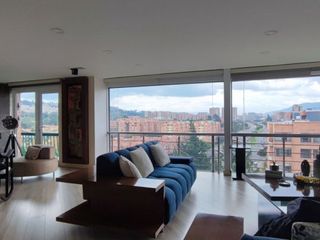 Foto 1 de apartamento en venta en colina campestre. Cod V12413
