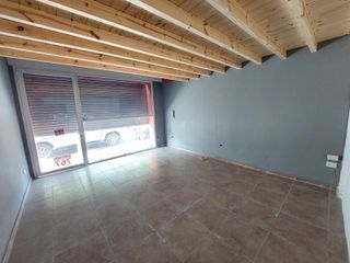 Foto 2 de Local comercial 65 mt2