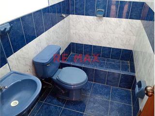 Foto 9 de Venta de iluminado departamento en 4to piso con Cochera independiente, con doble entrada por sala y cocina
Ubicado en Urb Daniel Hoyle # 322 a pocos