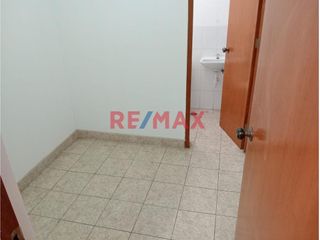 Foto 6 de Venta de iluminado departamento en 4to piso con Cochera independiente, con doble entrada por sala y cocina
Ubicado en Urb Daniel Hoyle # 322 a pocos