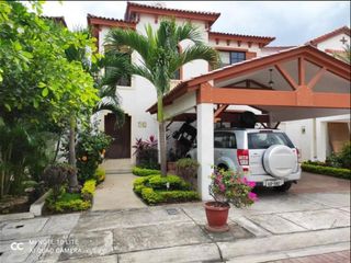Foto 1 de VENTA DE HERMOSA CASA EN TERRANOSTRA