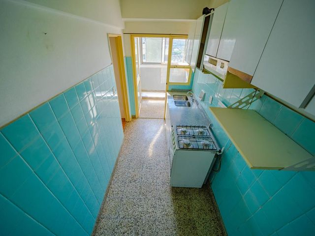 Departamento  3 ambientes  frente con balcón, vista panorámica, lavadero separado