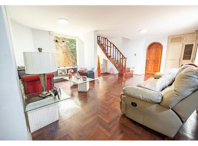 Casa en Venta en Santiago de Surco - Vista 6