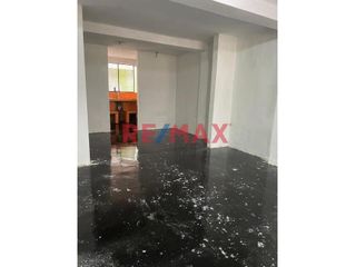 Foto 4 de ¿Sueñas con una casa espaciosa y versátil en una ubicación privilegiada? ¡No busques más! Te presentamos una magnífica propiedad de 2 pisos en el jr.