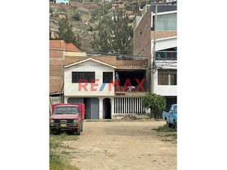 Foto 7 de ¿Sueñas con una casa espaciosa y versátil en una ubicación privilegiada? ¡No busques más! Te presentamos una magnífica propiedad de 2 pisos en el jr.